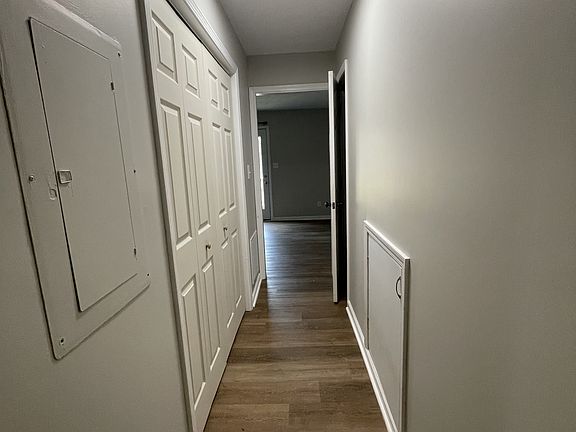 3rd image of 147 Northvail Dr