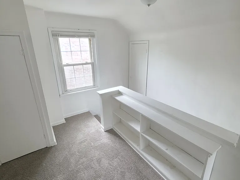 9309 Whitcomb St — Photo 16