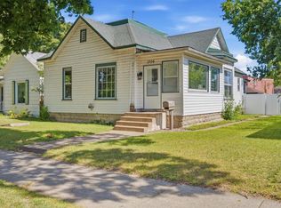 1706 Kane St, La Crosse, WI 54603