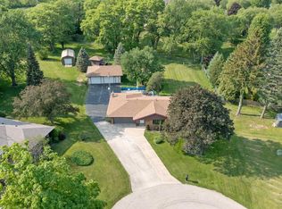 5522 Melba Ln, Rockford, IL 61109