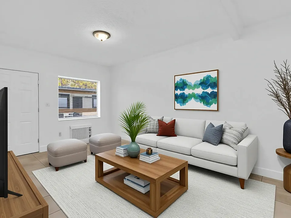 712 NW 14th Ter #3