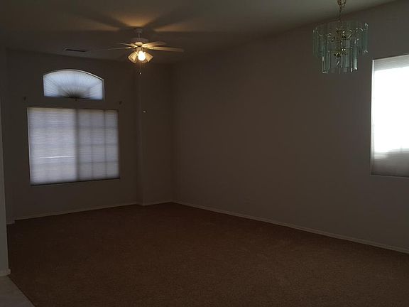 4th image of 1022 W Wildhorse Dr