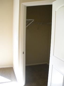 5th image of 1918 Foyer Ct