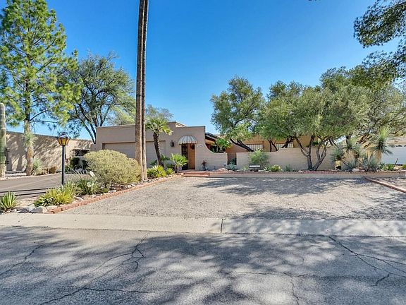 3rd image of 2542 N Camino Valle Verde