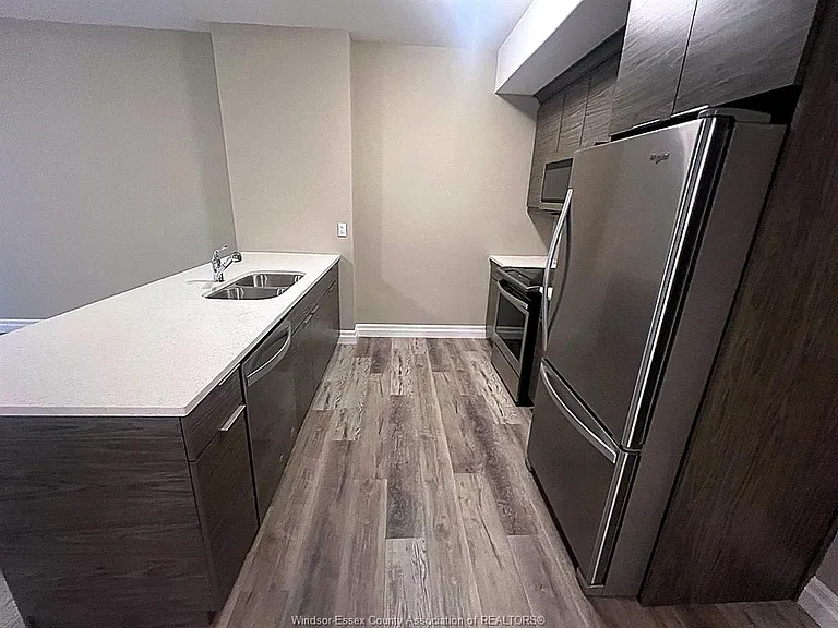 955 Ouellette Ave #102 — Photo 6