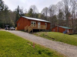 624 Shoun St, Mountain City, TN 37683