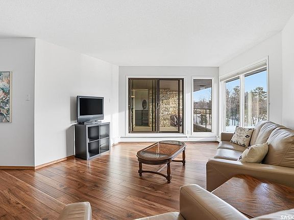 2nd image of 2305 Adelaide St E #311