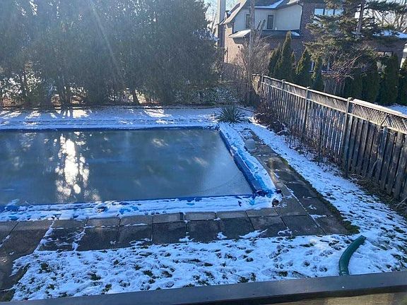 4th image of 426 Seaton Dr