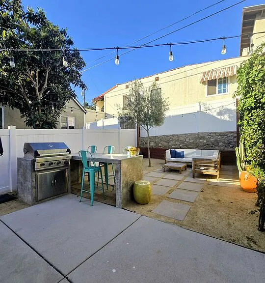919 Isabel St — Photo 22
