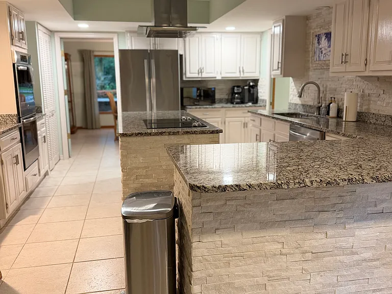 4932 Hidden Oaks Trl — Photo 59