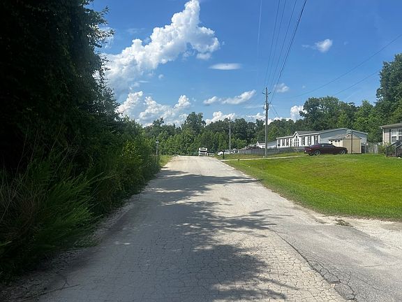 5th image of 804 Maynard Blvd