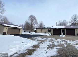 716 S Main St, New Sharon, IA 50207