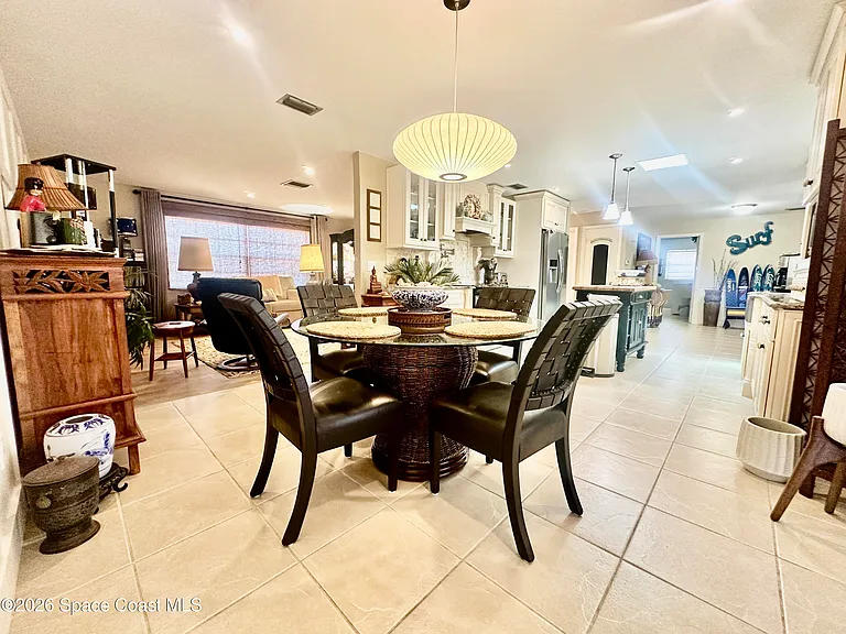 410 Surf Rd — Photo 6