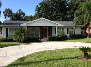 401 5th St NE, Fort Meade, FL 33841