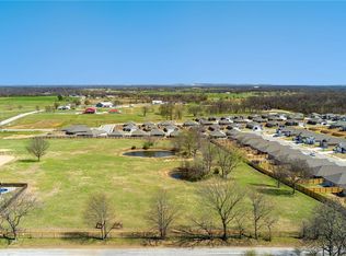 SW Highfill St, Gentry, AR 72734