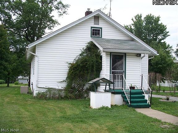 2nd image of 875 W Oregon Ave #Ex