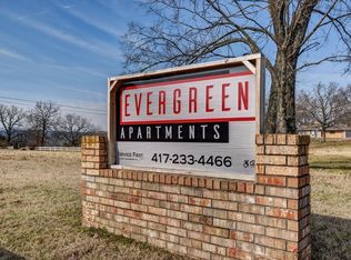 Evergreen Apartments, Hollister, MO 65672