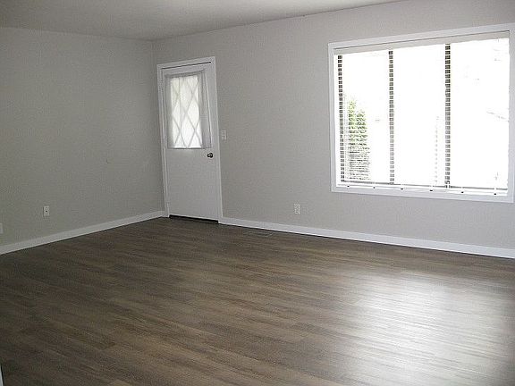 2nd image of 95 Old Mill Dr Unit 19