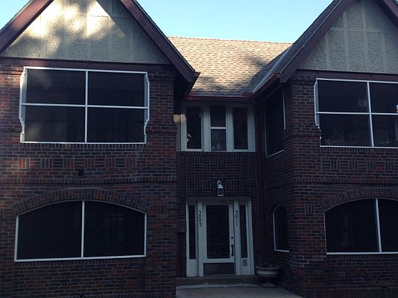 2nd image of 5011 Wyandotte St APT 2S