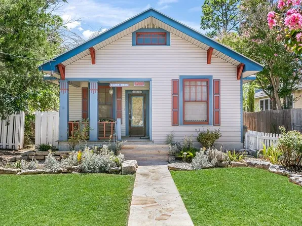 511 W Austin St, Fredericksburg, TX 78624