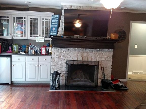 5th image of 1655 W Shady Ln