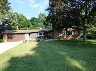 2994 W Bluffwood Ter, Saint Joseph, MI 49085