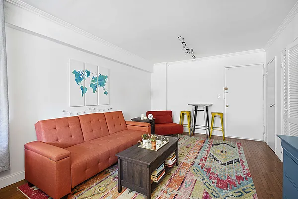 Rented by Compass | media 6