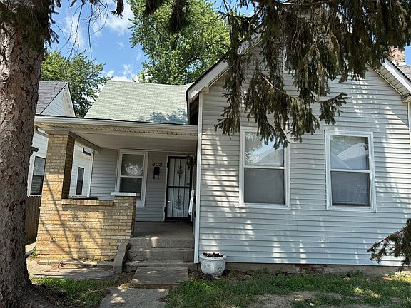 2nd image of 802 Iowa St