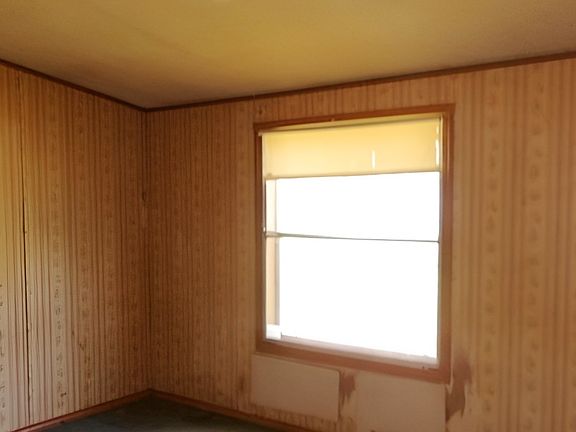 4th image of 406 E Van Buren St