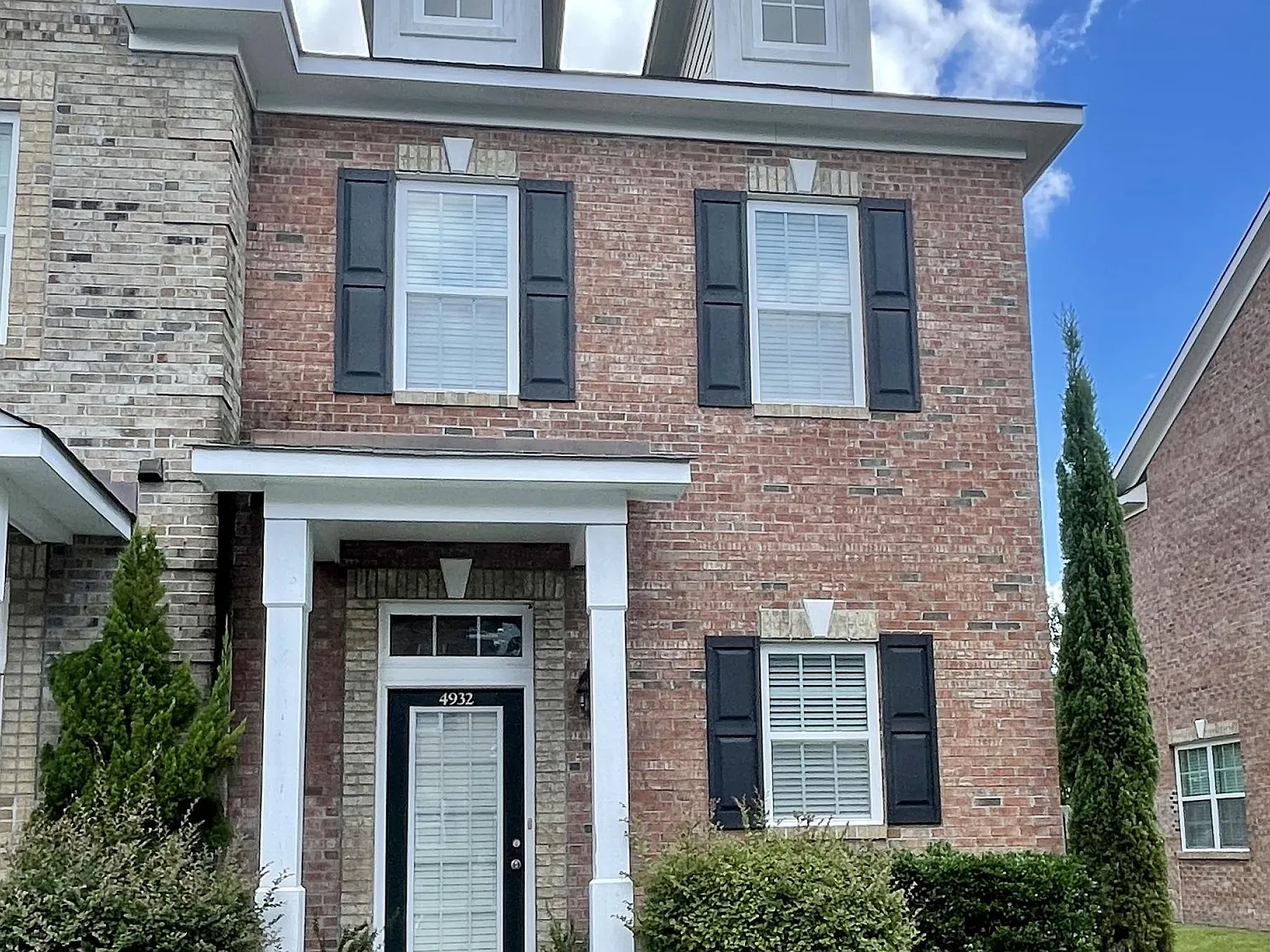 2 bed, 2.5 bath, 1314 sqft, $1,800 — Photo 1