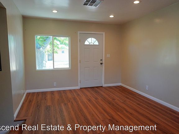 4th image of 2901 Arnold St #B