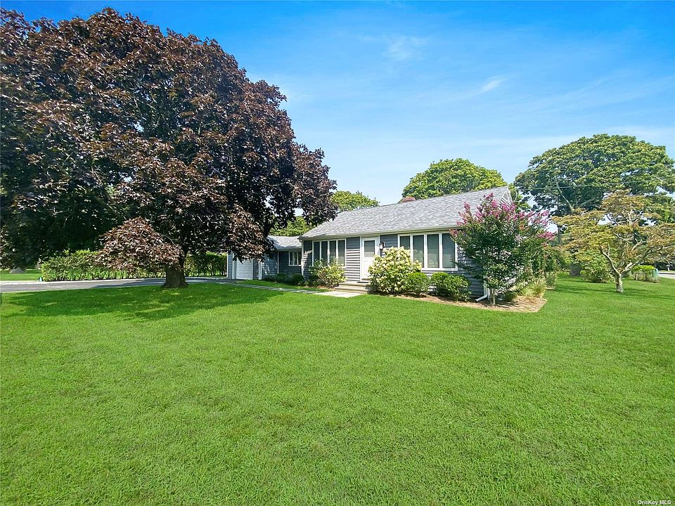 9 Gravel Hill Road, Hampton Bays, NY 11946 Zillow