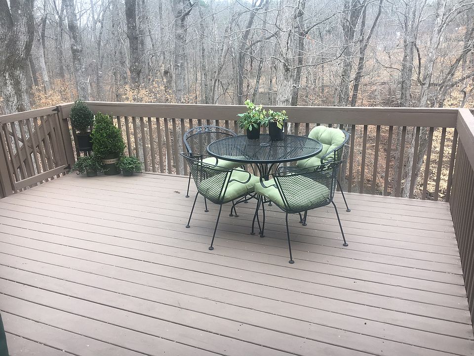 Large spacious rear Deck
