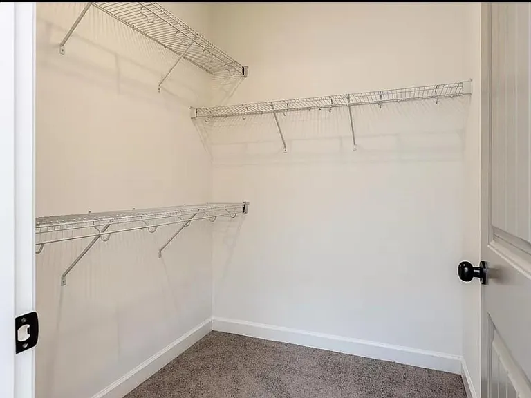 1446 E Main St — Photo 16