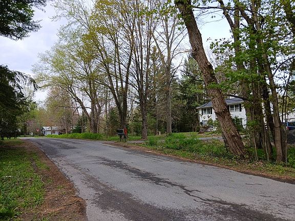 5th image of 14 Pineview Ln