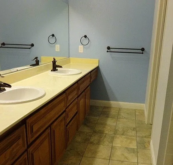8126 Briar Ridge Ln — Photo 18