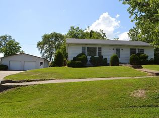 206 S 7th St, La Grange, MO 63448
