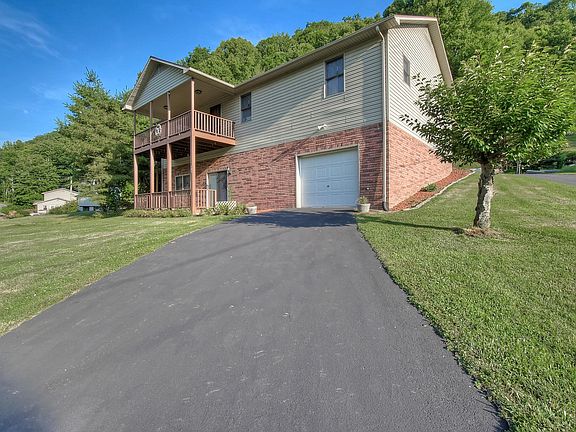 5th image of 101 Pine Ln
