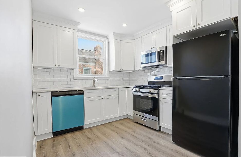 1st image of 48 Muirfield Dr #1