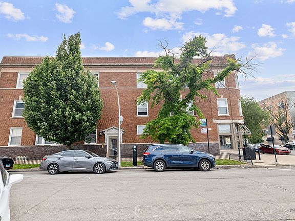 2nd image of 2409 N Sawyer Ave #2