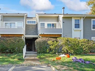 12 Hackamore Court, Tinton Falls, NJ, 07753