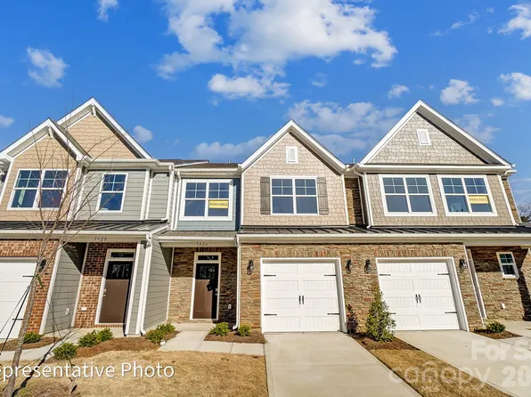 450 Blythe Townhome Ln, Waxhaw, NC 28173