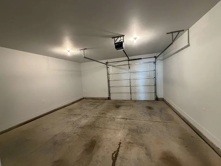 1752 Eastfall St — Photo 30