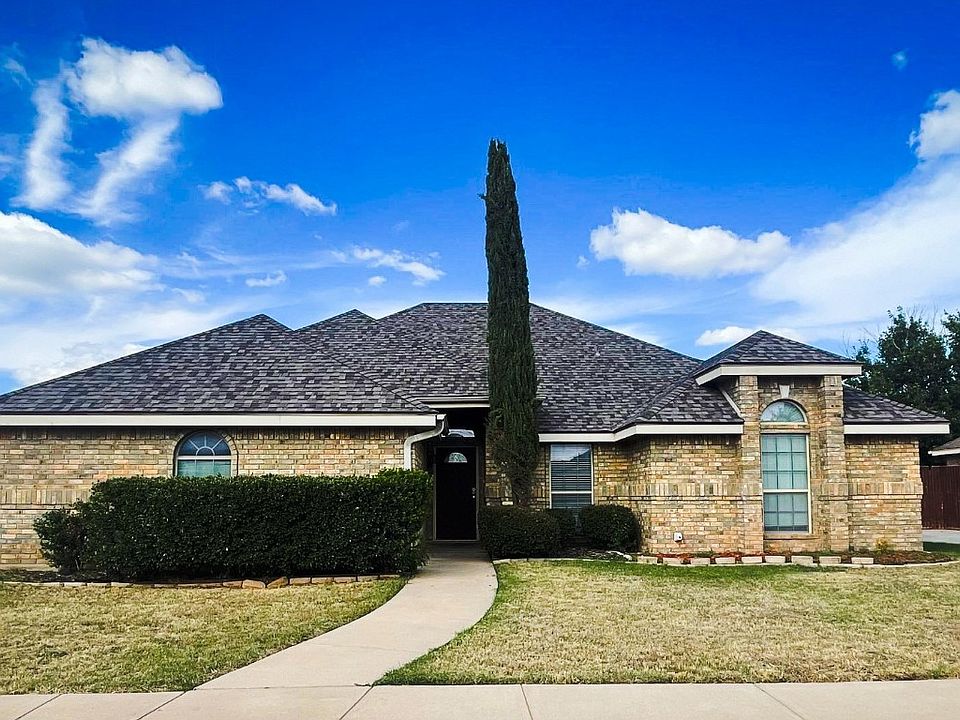 1st image of 610 Lone Star Dr