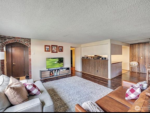 5th image of 101 147th Ave SE APT 1