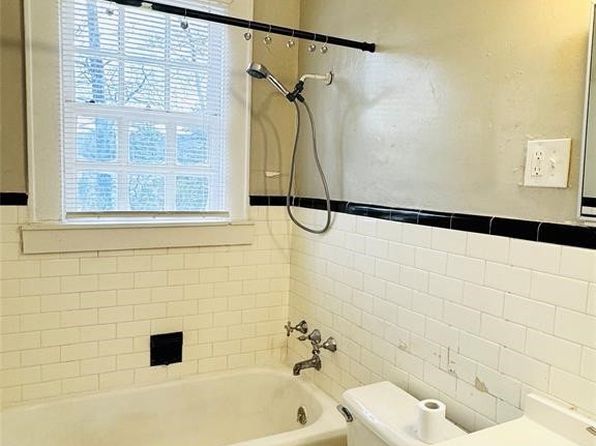 montgomery-alabama-120585067 picture