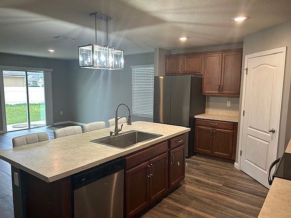 4th image of 11568 Walleye Dr