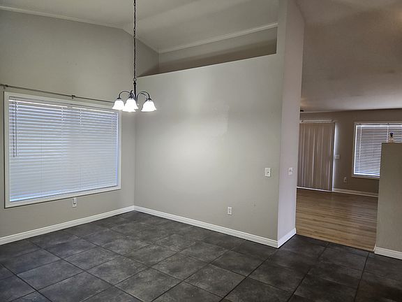 5th image of 44740 Calle Hilario