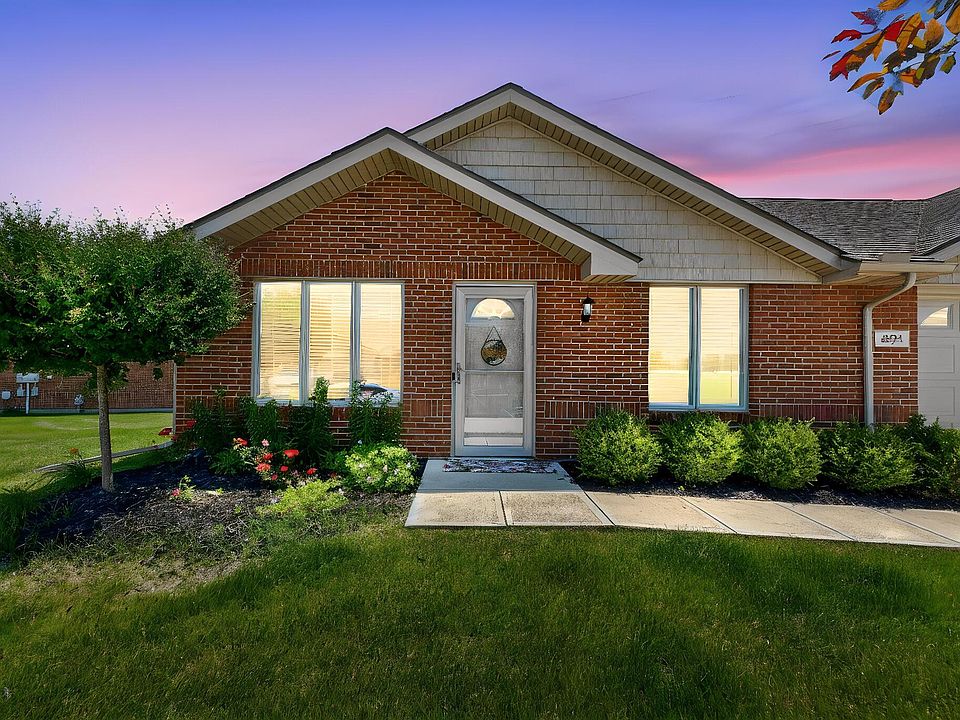 1st image of 891 Autumn Chase Ln