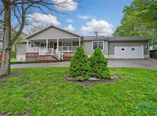 914 Howard St, Findlay, OH 45840